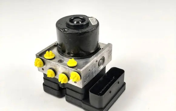 Opel Agila A ABS Pump 06210206484 06210908063 84E0