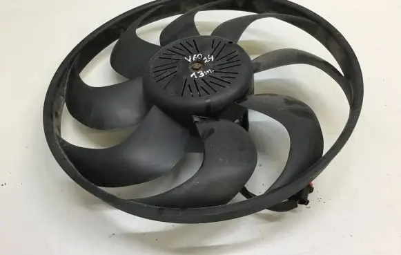 Volvo V60 Radiator cooling fan shroud 5000821 5YY0456 3P124304