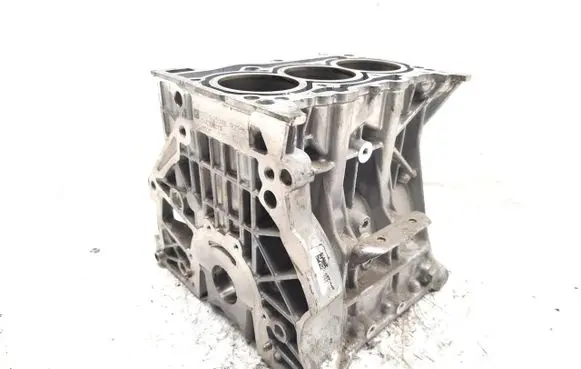 Volkswagen Polo V 6R Engine block CHYH