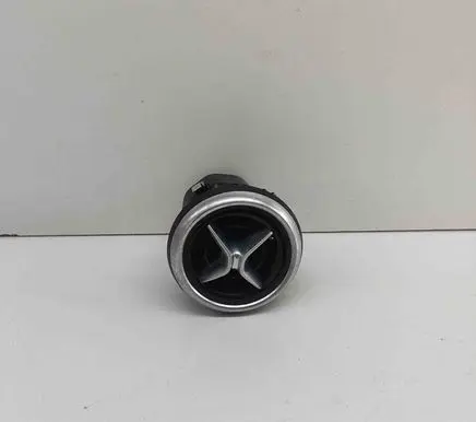 Mercedes-Benz A W176 Dashboard air vent grill cover trim A1768300354
