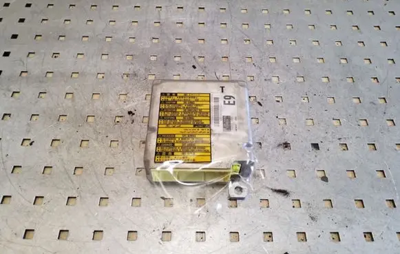 Toyota Prius (XW20) Airbag control unit/module 8917047390 1523006952