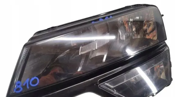 Skoda Karoq Headlight/headlamp