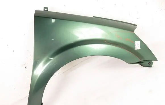 Nissan Quest Fender 
