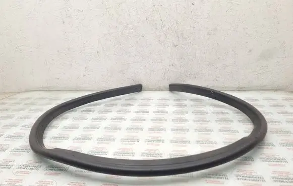 Volkswagen PASSAT B7 Engine compartment rubber 3C0823723
