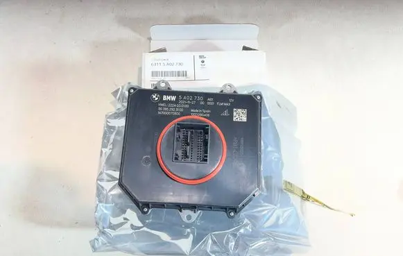 BMW 7 G11 G12 Voltage converter/converter module 5A02730
