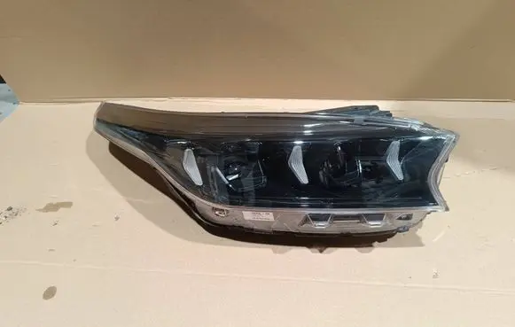 KIA Xceed Headlight/headlamp J792112020