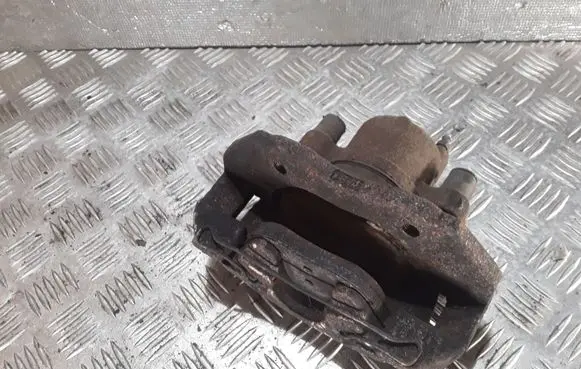 Mazda 3 II Front brake caliper