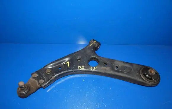 Hyundai i30 Front lower control arm/wishbone