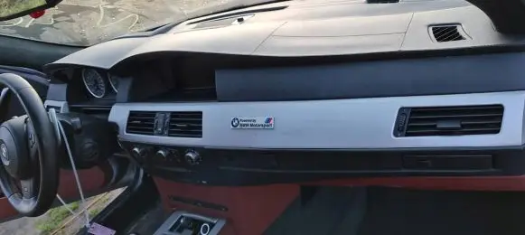 BMW 5 E60 E61 Dashboard