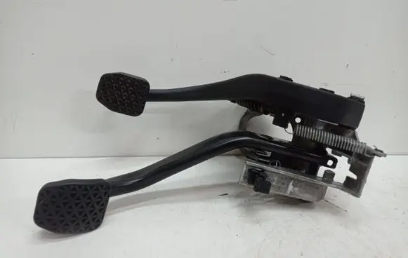 BMW 3 E90 E91 Pedal assembly 6761310 67871110