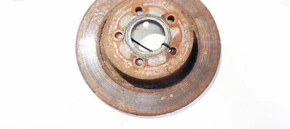 Volvo V50 Rear brake disc neventiliuojamas
