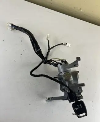 Opel Frontera B Ignition lock