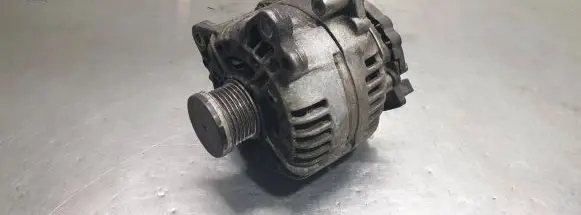 Audi A3 S3 8P Generator/alternator 03c903023a