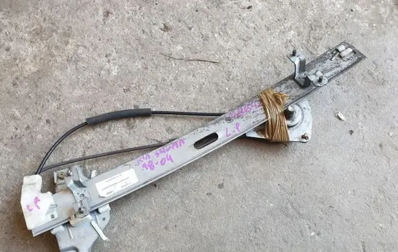 KIA Shuma Front door manual window regulator 