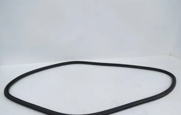 Volvo S90, V90 Front door rubber seal 