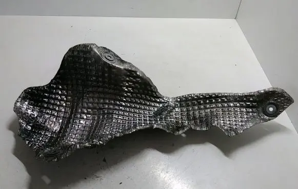 Opel Vectra C Heat shield in engine bay 