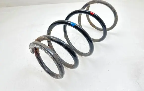 Toyota Previa (XR30, XR40) II Front coil spring