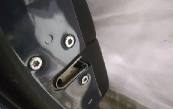 Jeep Renegade Front door lock
