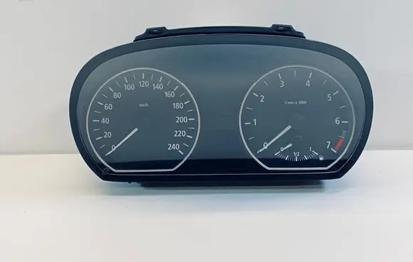 BMW 1 E81 E87 Speedometer (instrument cluster) 6974645