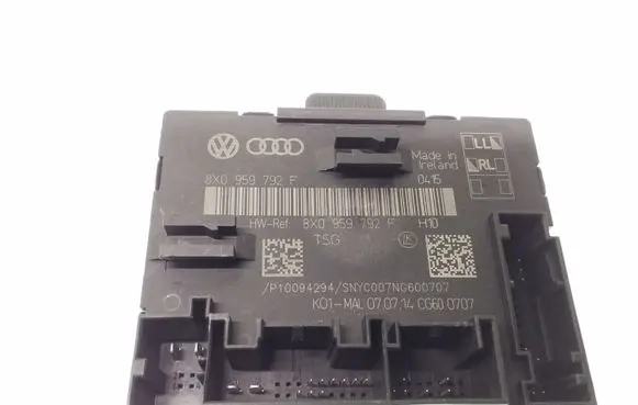 Audi A1 Door control unit/module 8X0959792F