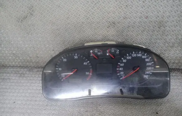 Volkswagen PASSAT B5 Speedometer (instrument cluster) 3B0920822A