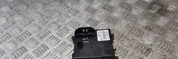 Mercedes-Benz E W213 Air conditioning/heating control unit A0009003810
