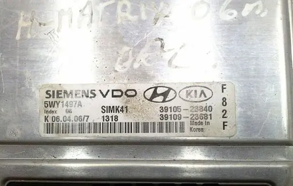 Hyundai Matrix Engine control unit/module 39105-23840