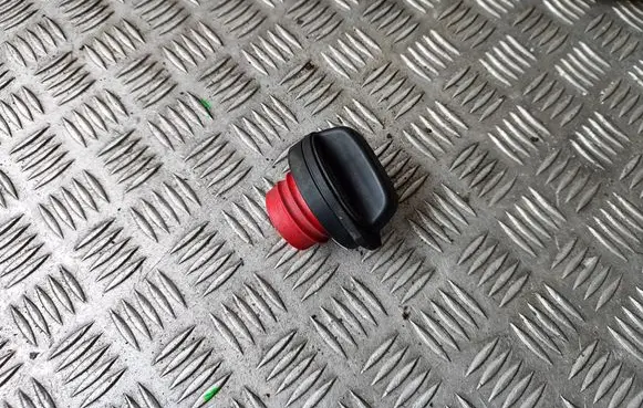 Volvo XC90 Fuel tank filler cap