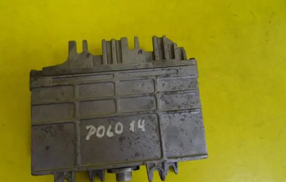 Volkswagen Polo III 6N 6N2 6NF Engine control unit/module 0261203744 030906026AK