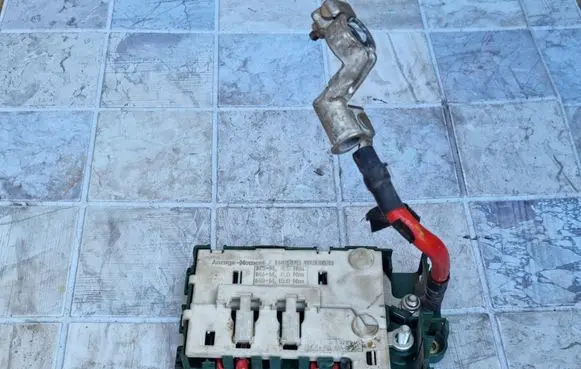 BMW 5 E39 Fuse box set 61138367768 61138370640