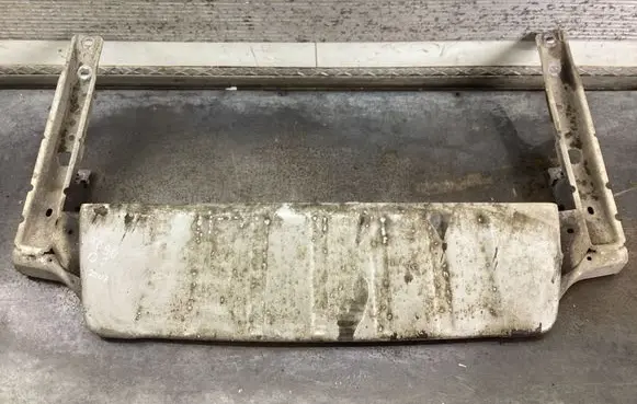 Volvo XC90 Engine splash shield/under tray