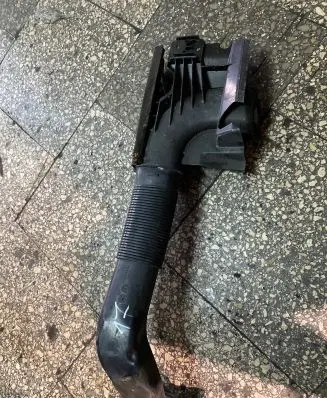 Ford Galaxy Air intake duct part 1062008S01