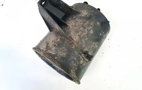 Active carbon filter fuel vapour canister