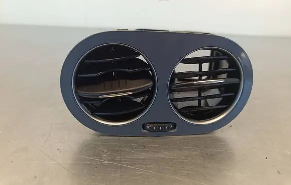 Volkswagen Tiguan Dashboard side air vent grill/cover trim 5N0819709 5N0819703