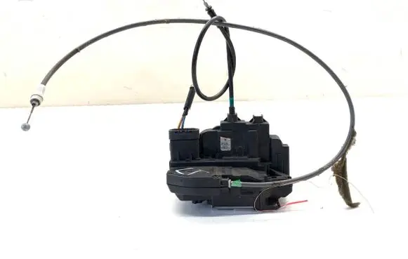 Nissan Qashqai Rear door lock 