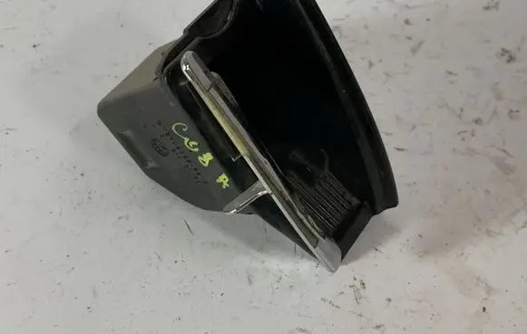 Mercedes-Benz E W211 Rear door ashtray A2118100133