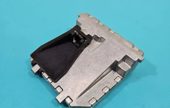 Windshield/windscreen camera