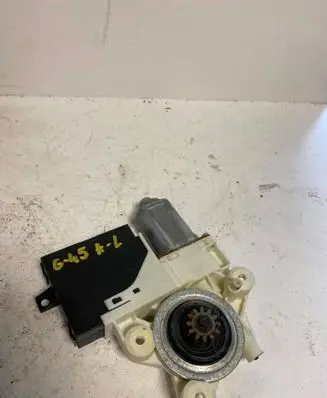 Volvo V50 Rear door window regulator motor 30739184AC 973628102 07W074