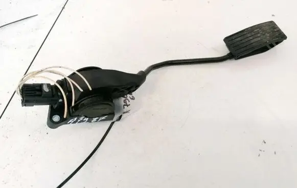 Citroen C5 Accelerator throttle pedal F00C3P2311