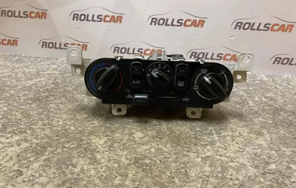 Mazda 323 F Climate control unit BJ3DF