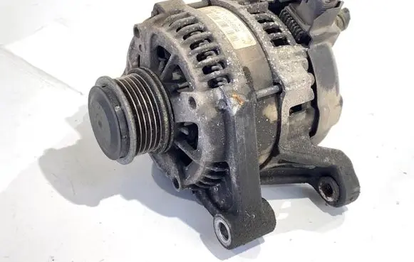 Opel Corsa E Generator/alternator 13585664