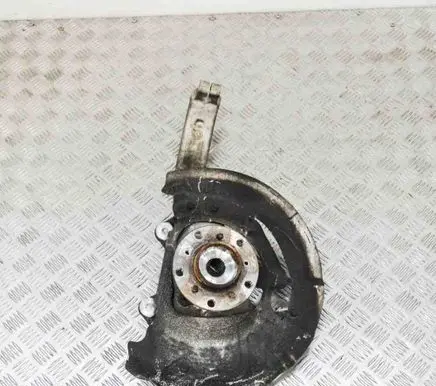 BMW X6M F86 Front wheel hub 6869870