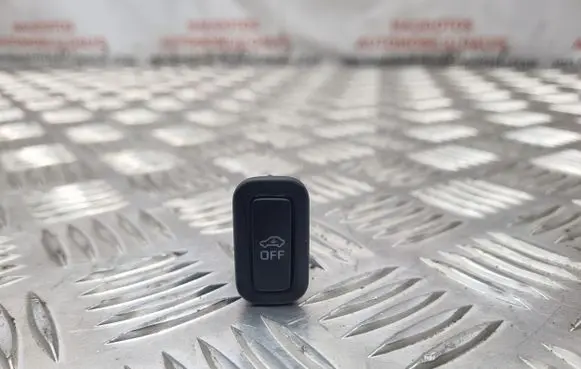 Skoda Octavia Mk3 (5E) Alarm switch 6Q0962109B