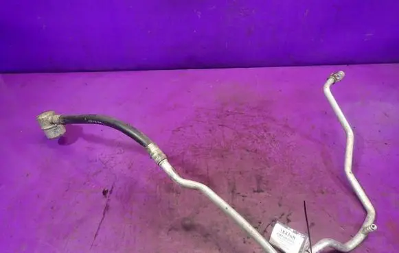 Audi Coupe Air conditioning (A/C) pipe/hose 