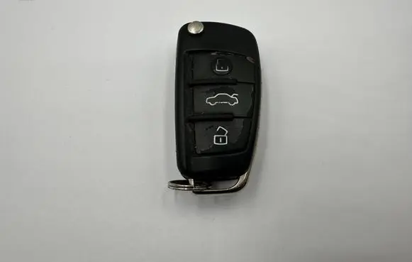 Audi A3 S3 8P Ignition key/card 8P0837220D