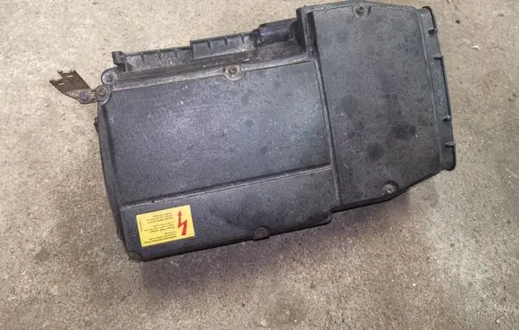 Mercedes-Benz C W203 Air filter box A2710900901