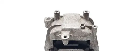 Volkswagen PASSAT B6 Engine mount bracket 1K0199262CE