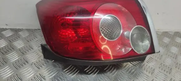 Toyota Avensis T250 Rear/tail lights