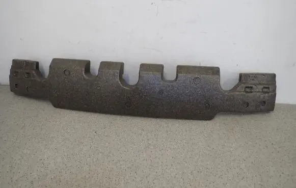 Front bumper foam support bar