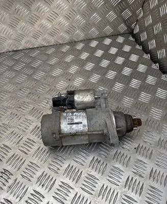 Volkswagen Golf VII Starter motor 0AM911023J 4380000220